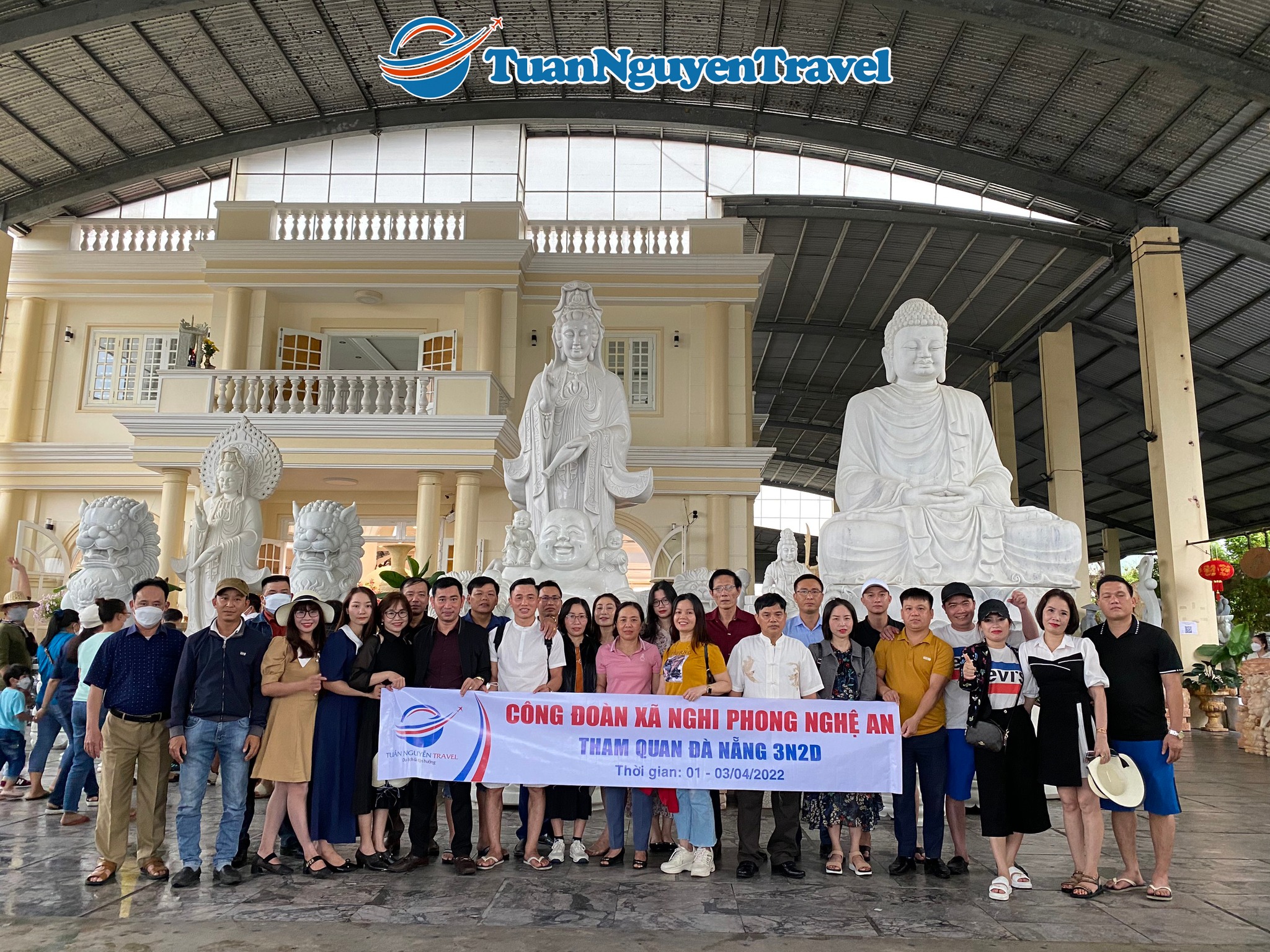 Bạn điều hành tour rất nhiệt tình, tư vấn và bố trí tour chu đáo chúng tồi khá hài lòng về chuyến đi