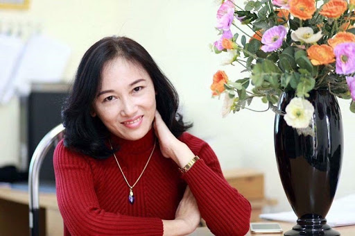 Cô Tuyền