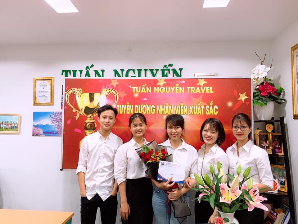 tuyên dương nhân viên xuất sắc