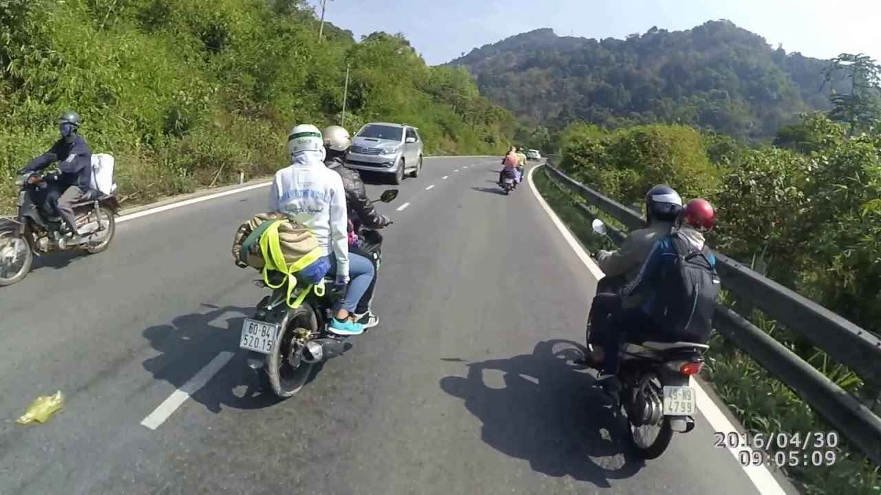 Đường đi từ tphcm lên Đà Lạt bằng xe máy khi qua đèo Bảo Lộc