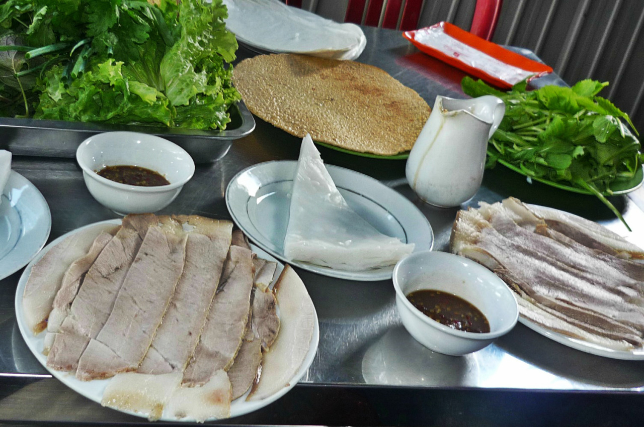 Các món ăn ngon ở Đà Nẵng – Bánh Tráng cuốn thịt heo