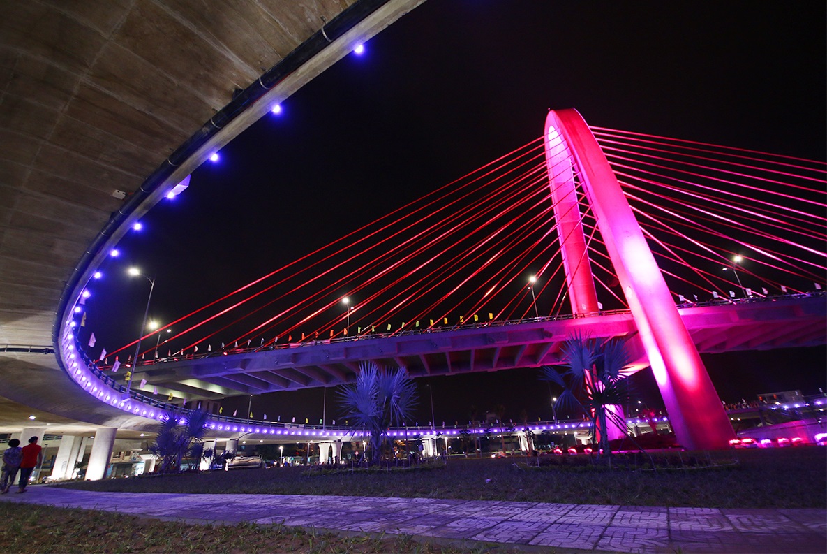 Lối kiến trúc độc đáo của cầu vượt ngã ba Huế Đà Nẵng