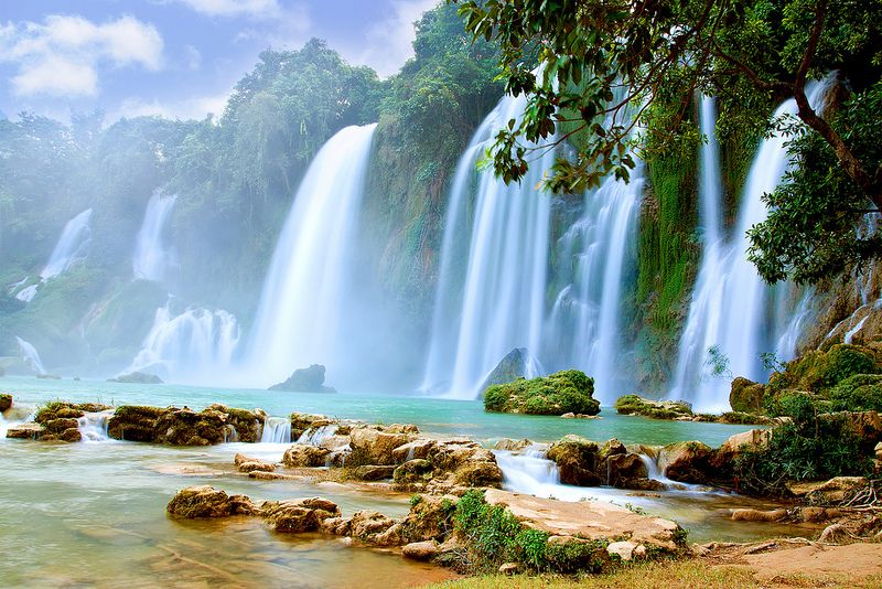 Địa danh du lịch miền Bắc mùa Đông - Thác Bản Giốc được mệnh danh là một trong những thác nước đẹp nhất Việt Nam
