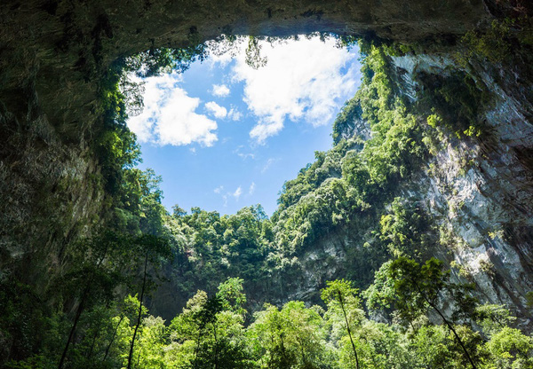 Du lịch hang Sơn Đoòng Quảng Bình