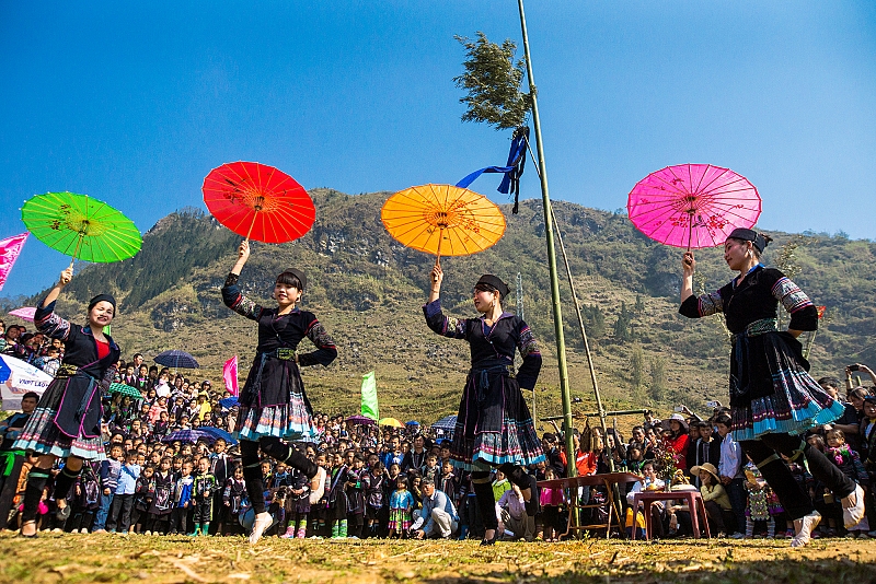 Không khí lễ hội Gầu Tào ở Sapa