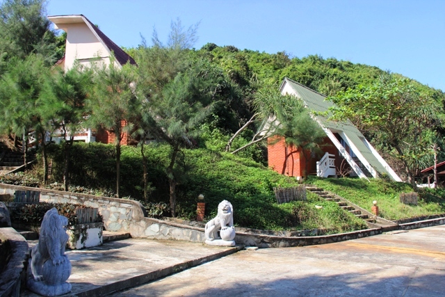 Khu nhà nghỉ và bungalow tại khu du lịch Tiên Sa Đà Nẵng giữa thiên nhiên trong lành