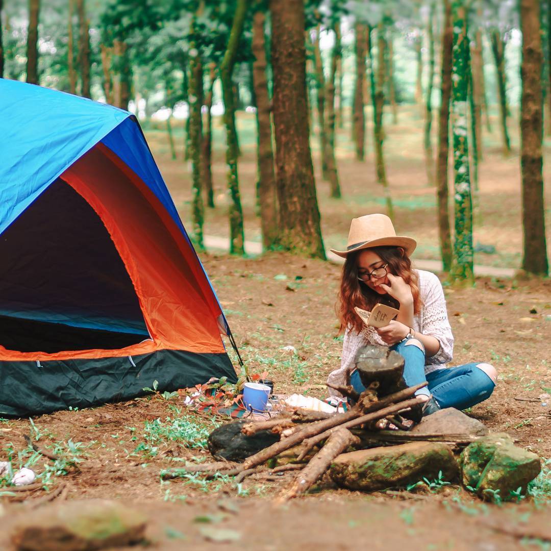 hay cắm trại ngay trong rừng