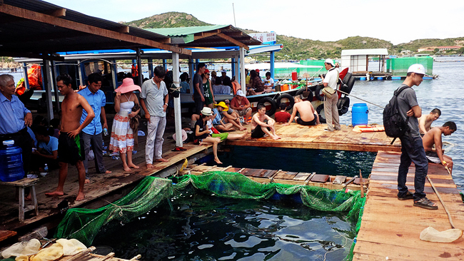 Làng hải sản- một địa điểm thực khách rất hay ghé thăm