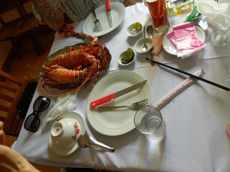 Thưởng thức bữa ăn ngon miệng tại resort đẹp ở Phú Yên