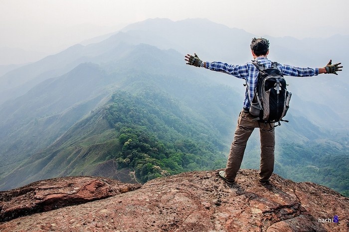 Chinh phục đỉnh Pha Luông ở độ cao trên 2.000m