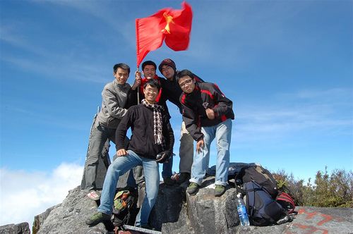 Chinh phục đỉnh Phan Xi Păng