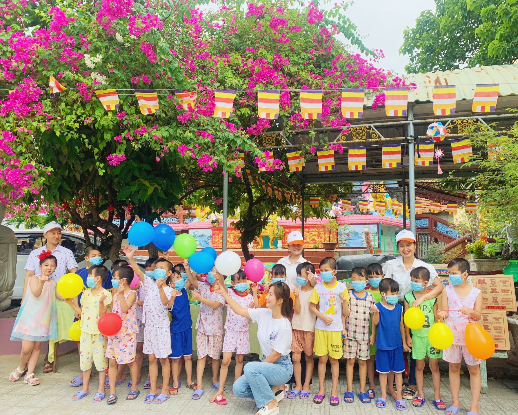 Hành trình Tuấn Nguyễn Travel từ thiện 2022: "MÙA HÈ YÊU THƯƠNG VÀ SẺ CHIA"